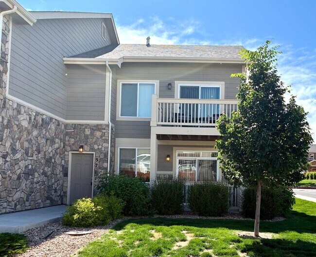Building Photo - ***2 WEEKS FREE***West Greeley Spacious Townhome With New Carpet!