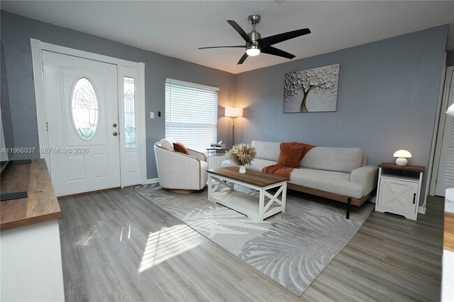 Building Photo - 742 Granada St