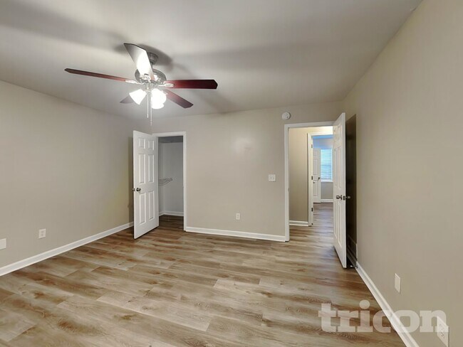 Building Photo - 210 Kennedy Dr