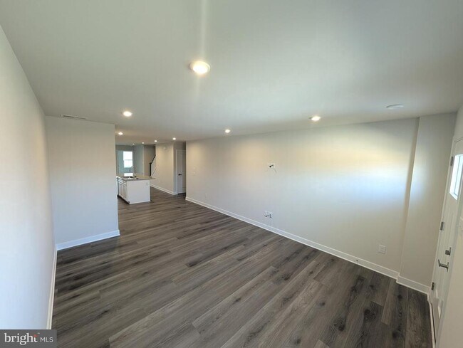 Building Photo - 114 RED LION Ct