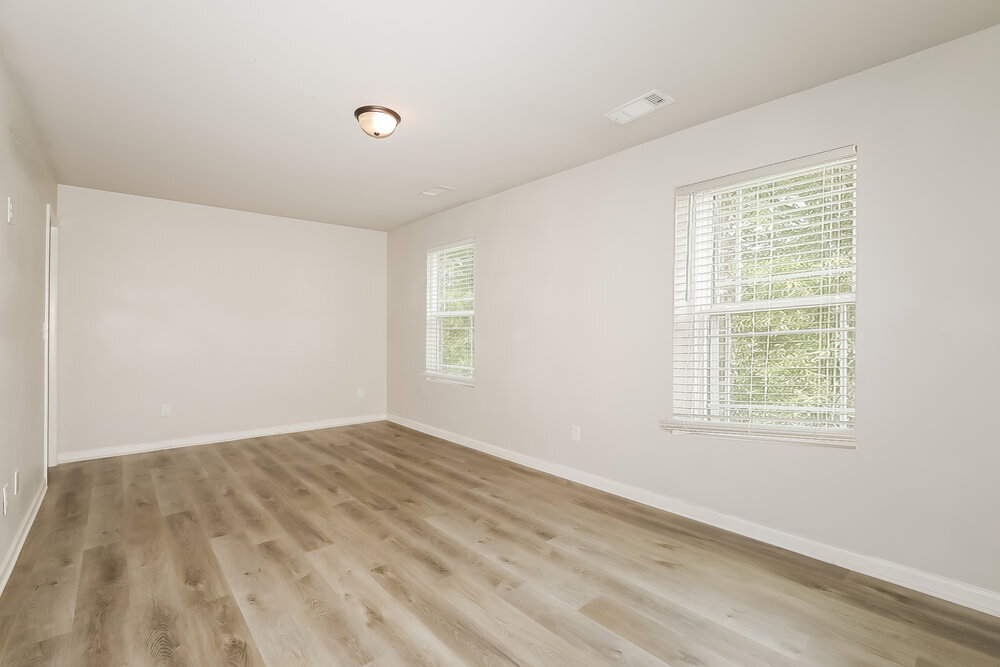 Building Photo - 1845 Simmons Ln