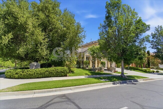 Building Photo - 26882 Greenleaf Ct