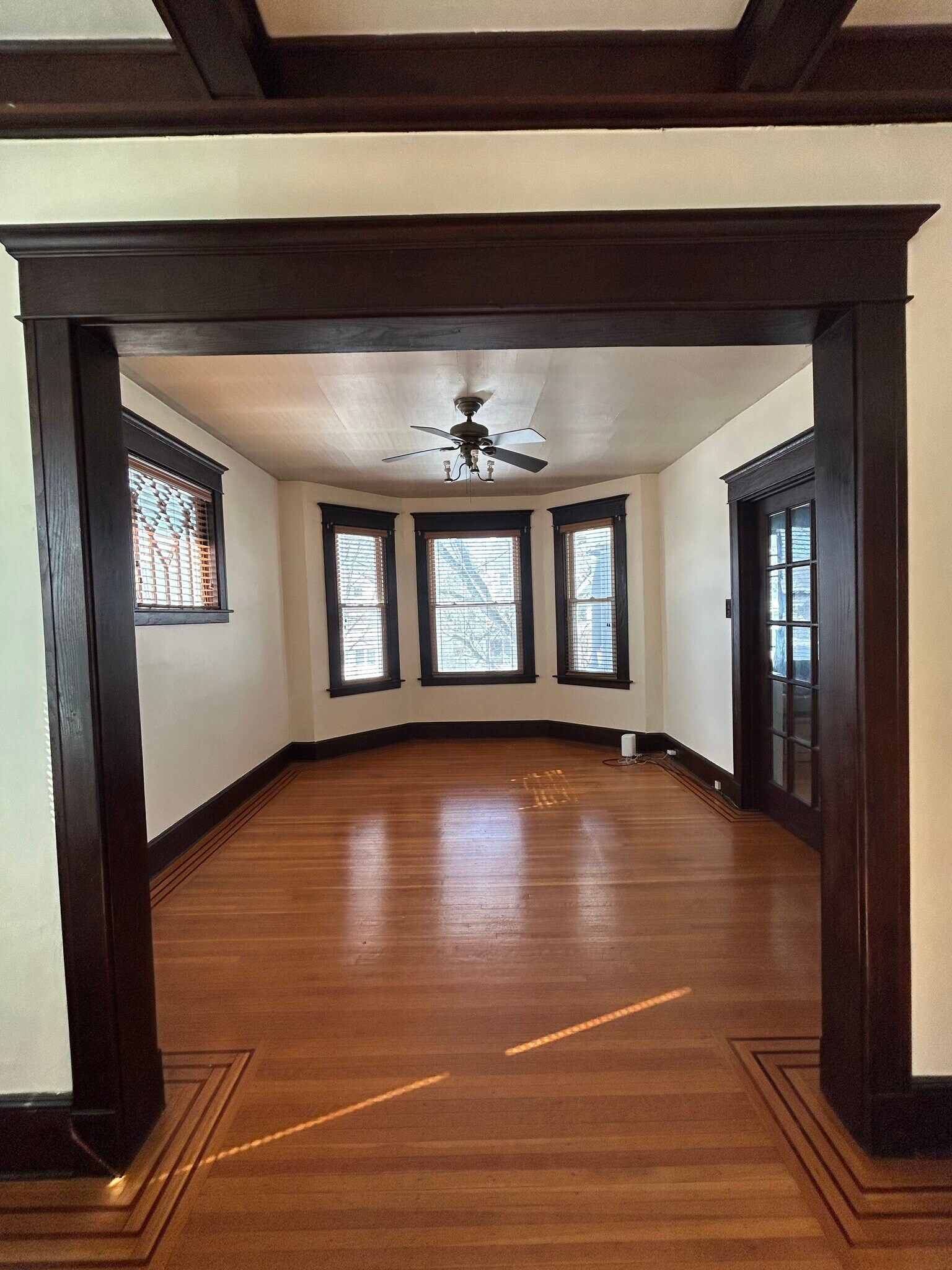 Building Photo - 187 Alden Ave