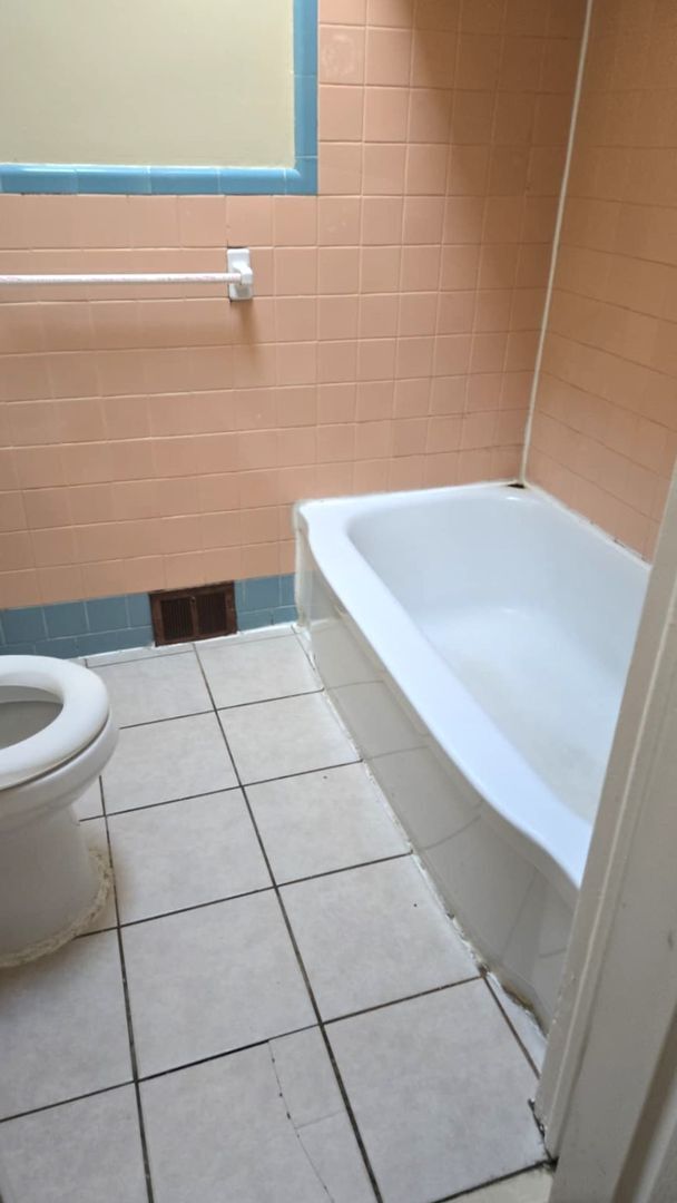 Building Photo - Spacious 4-Bedroom Home in Olney with Park...