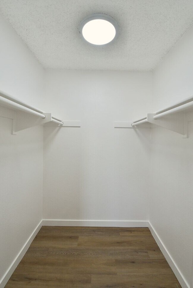 Building Photo - 7032 Remmet Ave