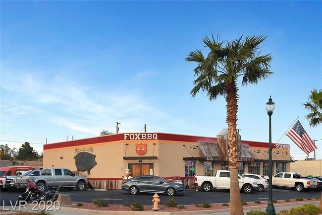 Building Photo - 870 Avenue B