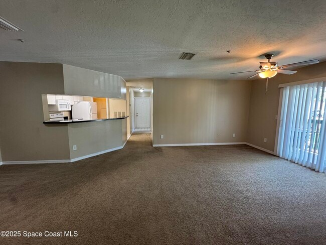 Building Photo - 7667 N Wickham Rd