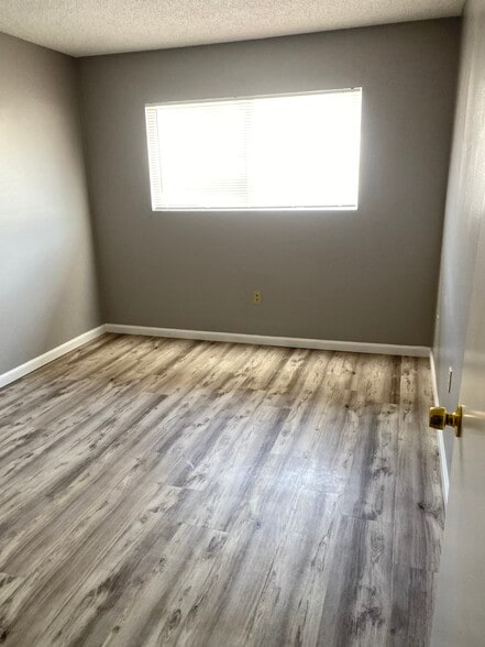 Building Photo - 2410 S Nancy St