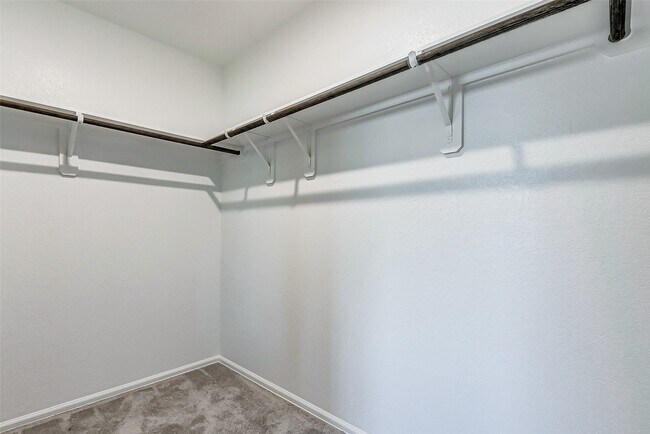 Building Photo - 1942 Foxtail Crk Ct