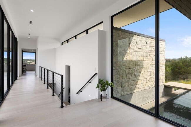 Building Photo - 4202 Serene Hills Dr