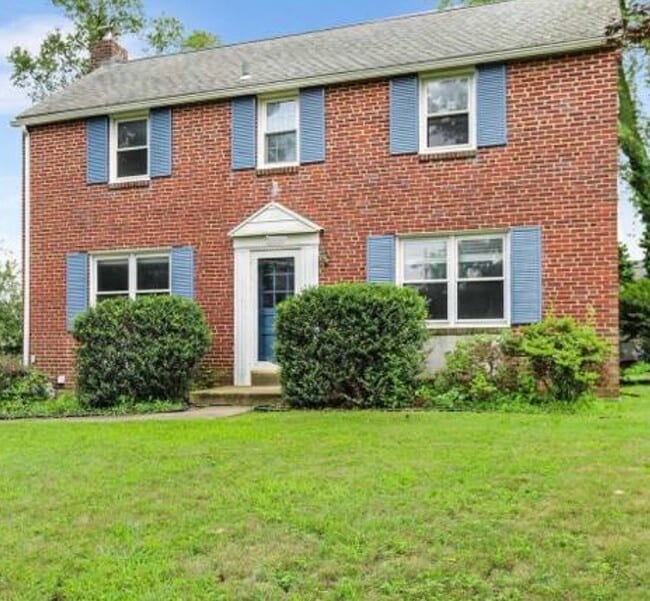 Primary Photo - 632 Dutton Cir