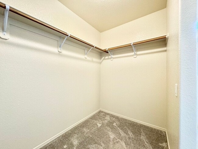 Building Photo - 3BR/2BA/2CG, 1617 sq.ft. rental in Sierra ...
