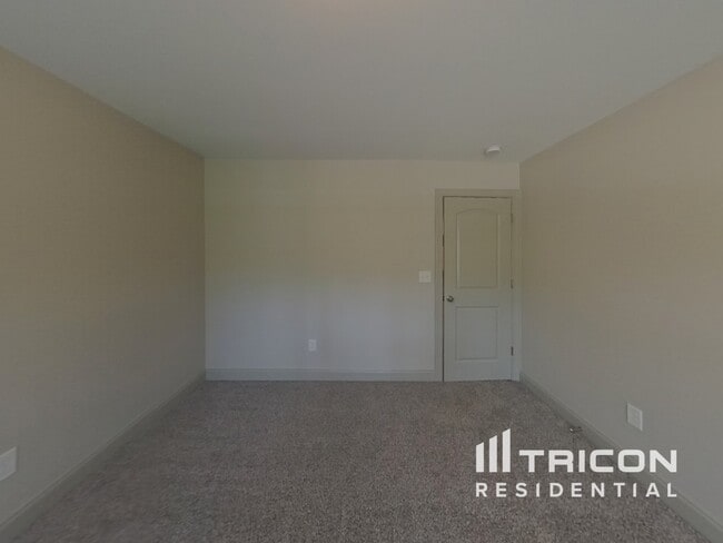Building Photo - 3227 Brigadier Way SW