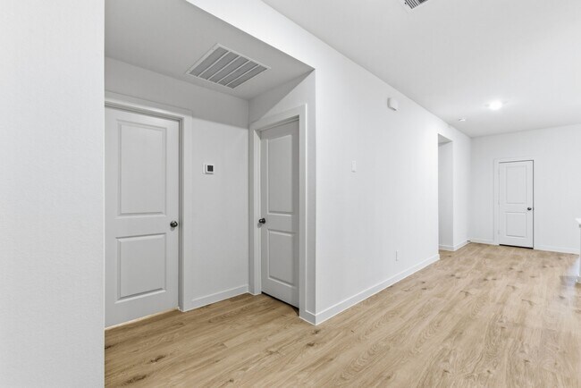 Building Photo - 4311 Windsor Frst Ct