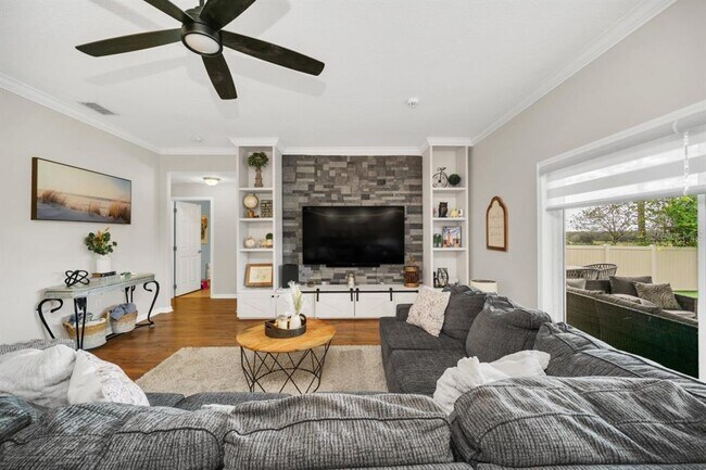 Building Photo - 9420 Ivywood St