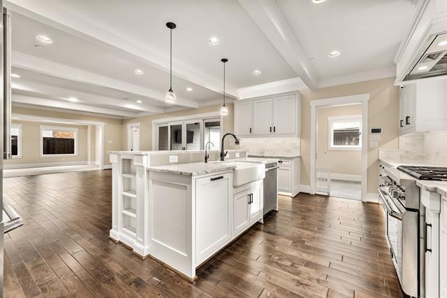 Building Photo - 6842 Merrilee Ln