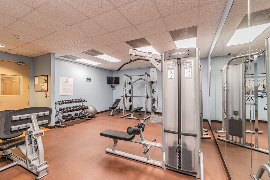 Building Photo - 345 Bayshore Blvd