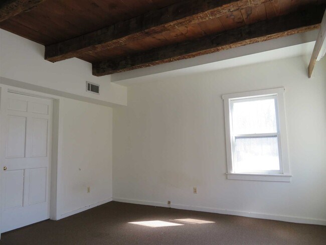 Building Photo - 271 Titusville Rd