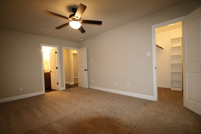Building Photo - 8032-8034 Arbor
