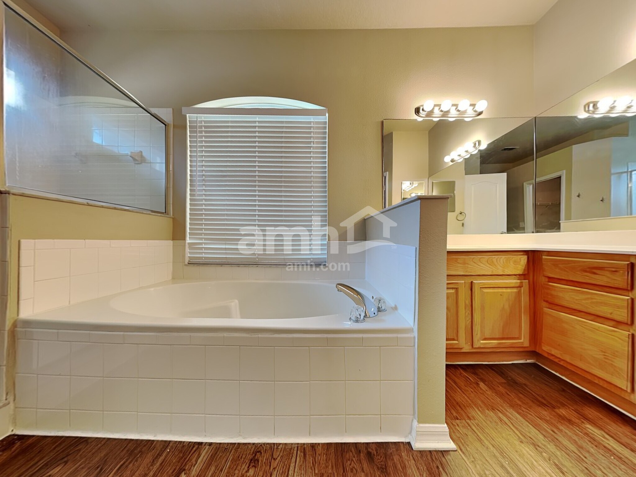 Building Photo - 239 Traditions Dr