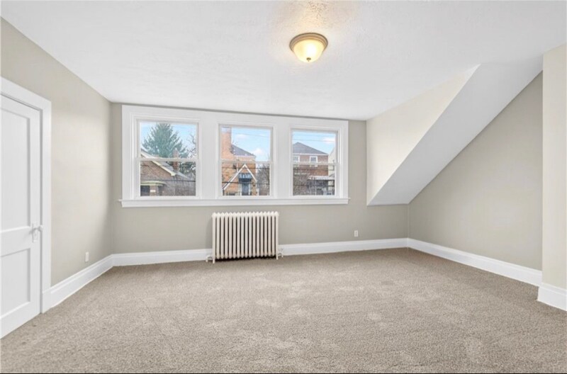 Building Photo - 120 Bronx Ave