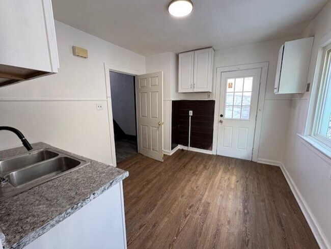 Building Photo - 3973-3975 E 123rd St Cleveland Oh 44105 MFH2 .T2