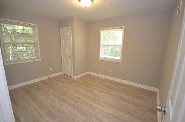 Building Photo - 1453 Clermont Ave