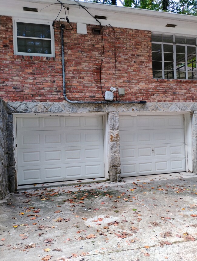 garage doors - 3596 N Stratford Rd NE