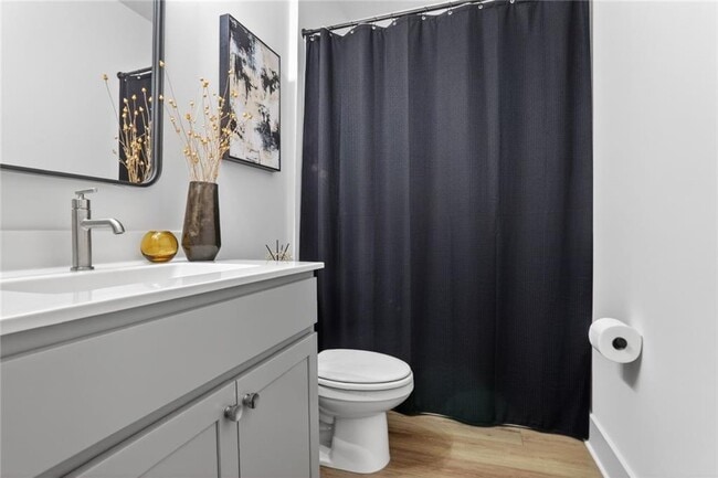 Building Photo - 1291 Longreen Ter NW