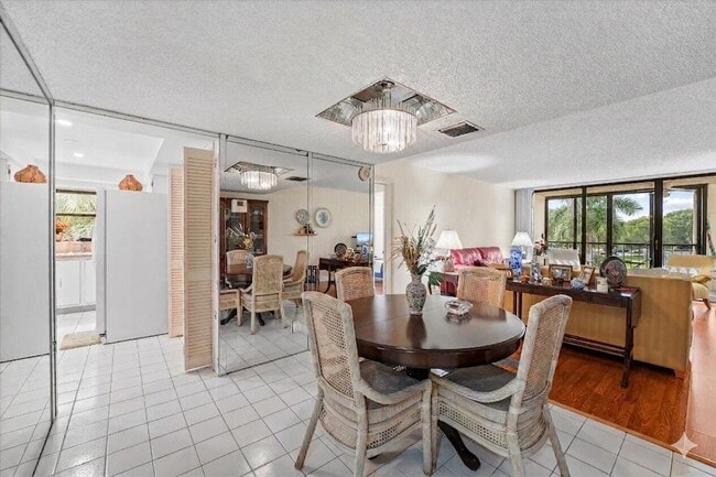 Building Photo - 16251 Golf Club Rd