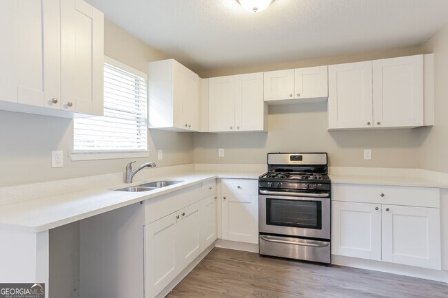 Building Photo - 4258 Ward Bluff Dr