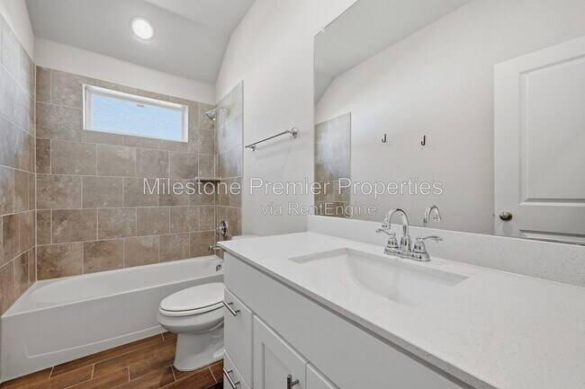 Building Photo - 425 Hoot Owl Hl