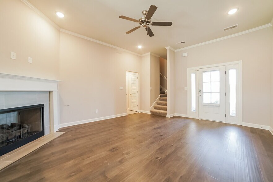 Building Photo - 7760 Melisa Dr