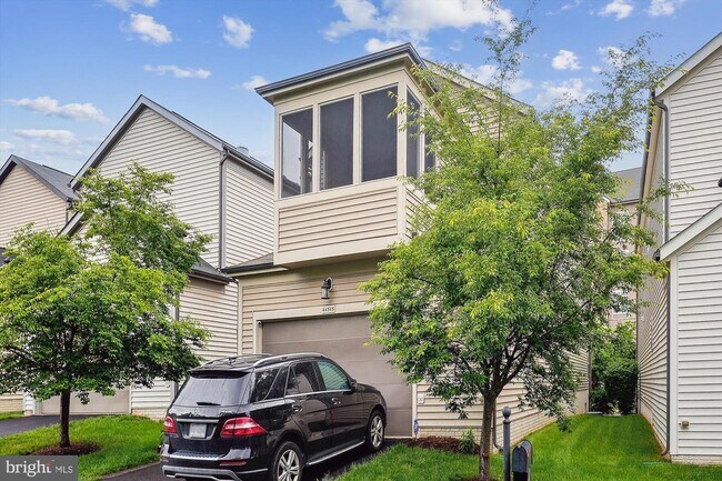 Building Photo - 44545 Neponset St