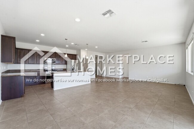 Building Photo - 22617 E Via Las Brisas