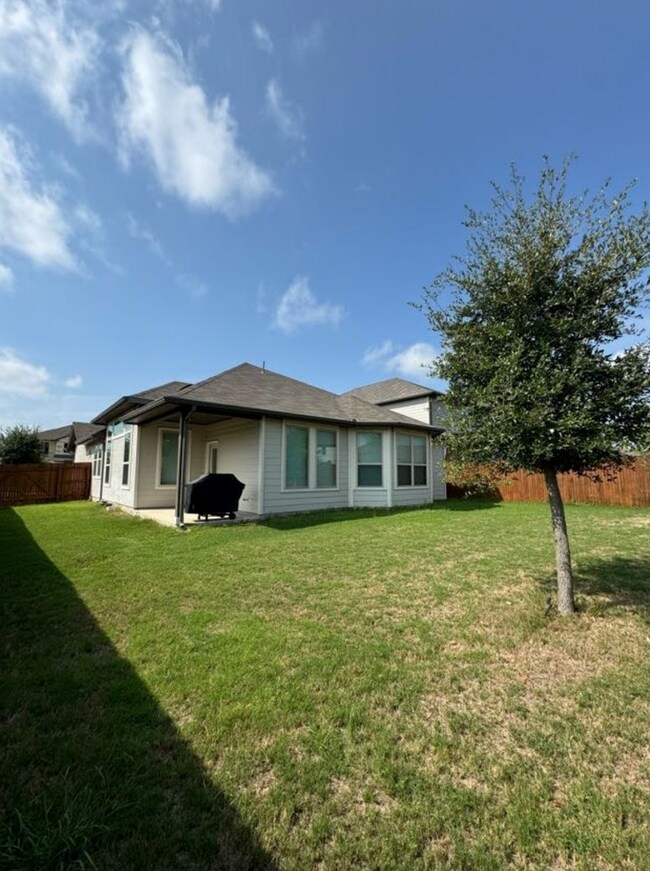 Building Photo - 6707 Gailan Ranch