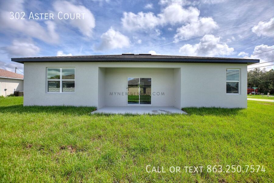 Building Photo - 302 W Aster Ct