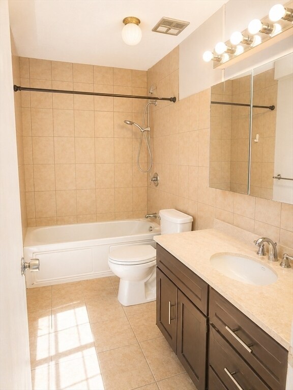 Building Photo - 405 Langley Rd