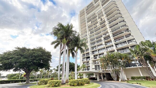 Primary Photo - 2000 Presidential Way