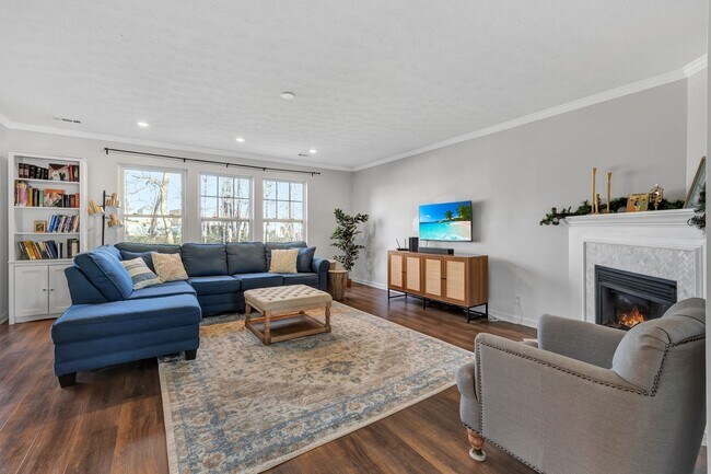 Building Photo - 1036 Lexington Farms Dr