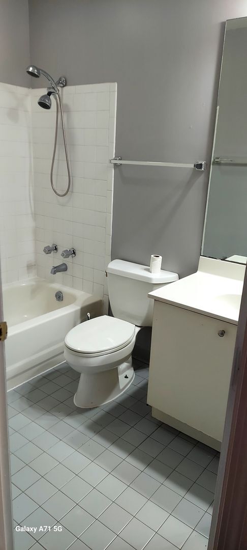 Building Photo - 10th Street Apartments