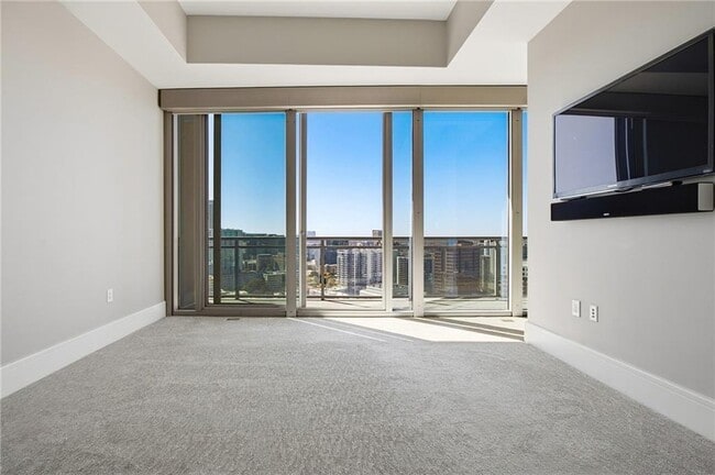 Building Photo - 1065 Peachtree St NE