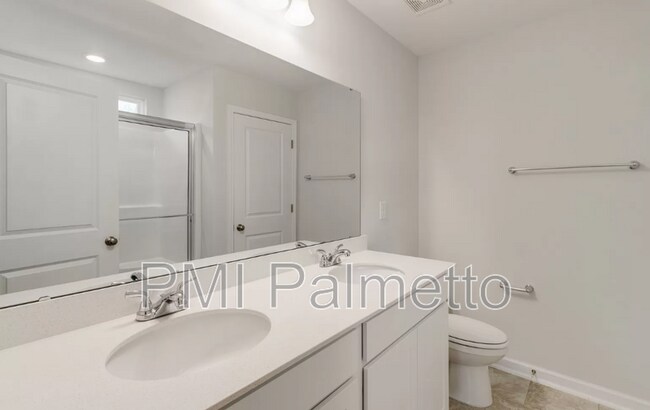 Building Photo - 700 Pink Rose Ln