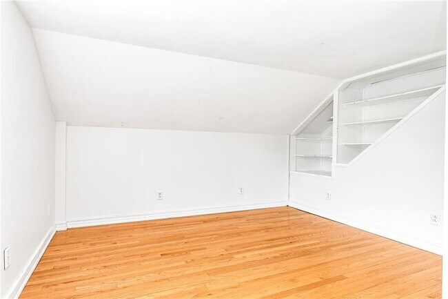 Building Photo - 214 Highland Rd