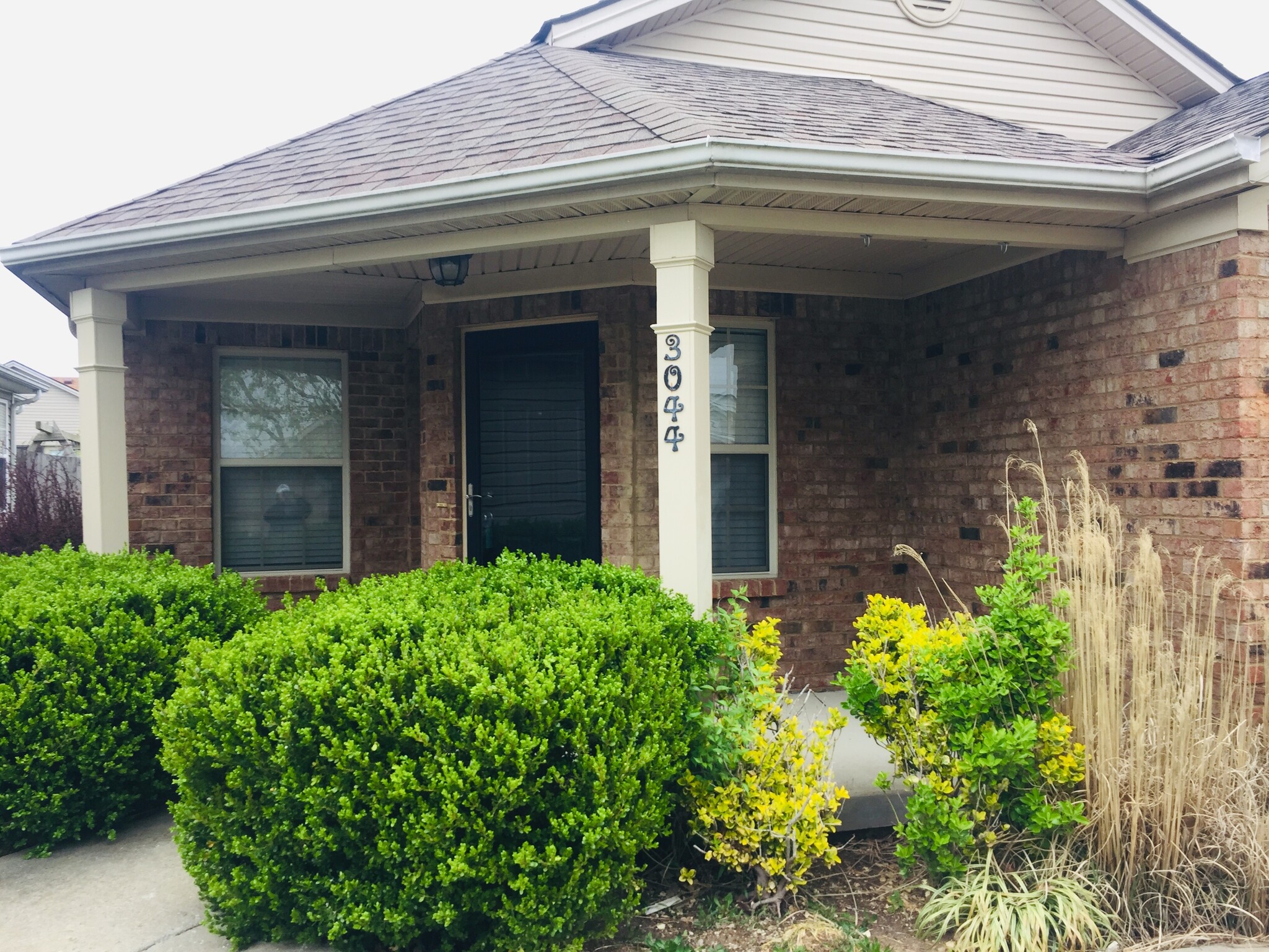 Building Photo - 3044 Shady Knoll