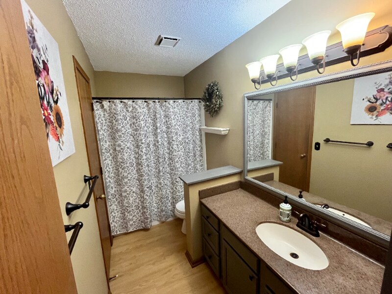 Building Photo - 17604 Lorence Way