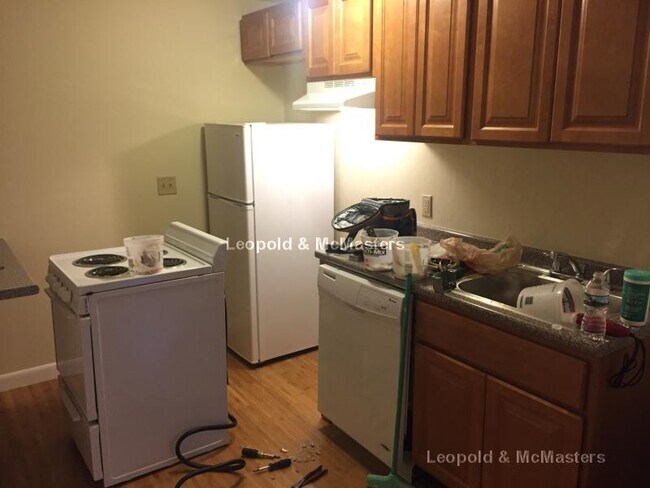 Building Photo - 181 Thorndike St