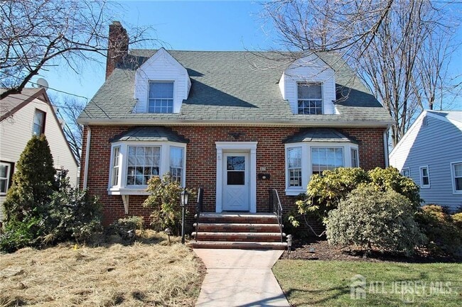 Primary Photo - 37 Ireland Ave