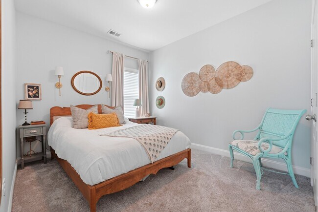 Building Photo - 3023 Honey Clover Ct