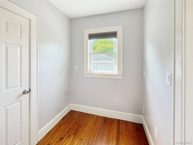 Building Photo - 844 McKinley St